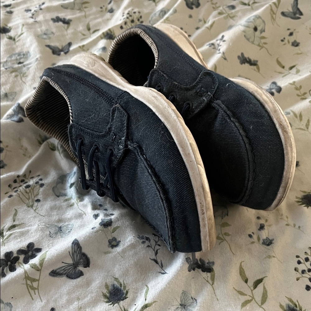 Skechers womans Navy On-the-Go Sneakers - Picture 2 of 3